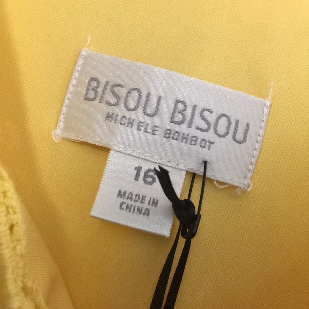 Bisou Bisou NWT Yellow Cold shoulder dress - Picture 6 of 8